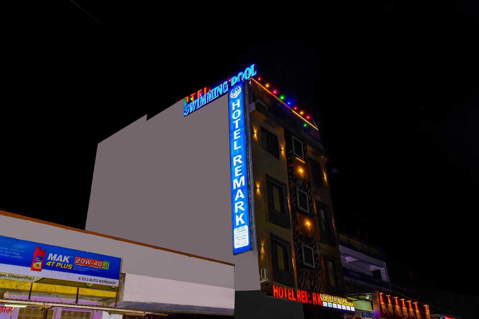 Hotel Remark Udaipur Exterior photo